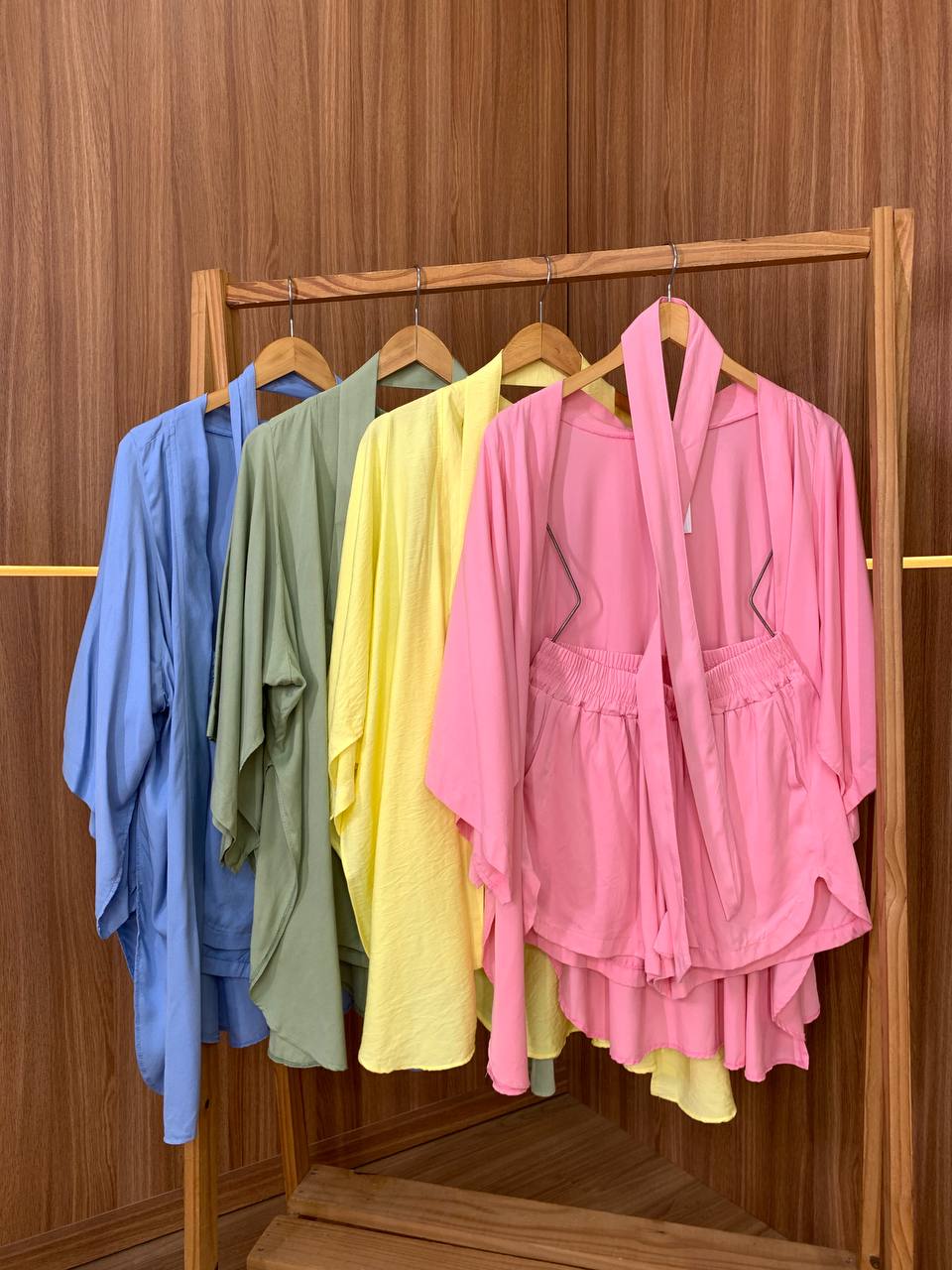 (J7M) CONJUNTO SHORT + KIMONO