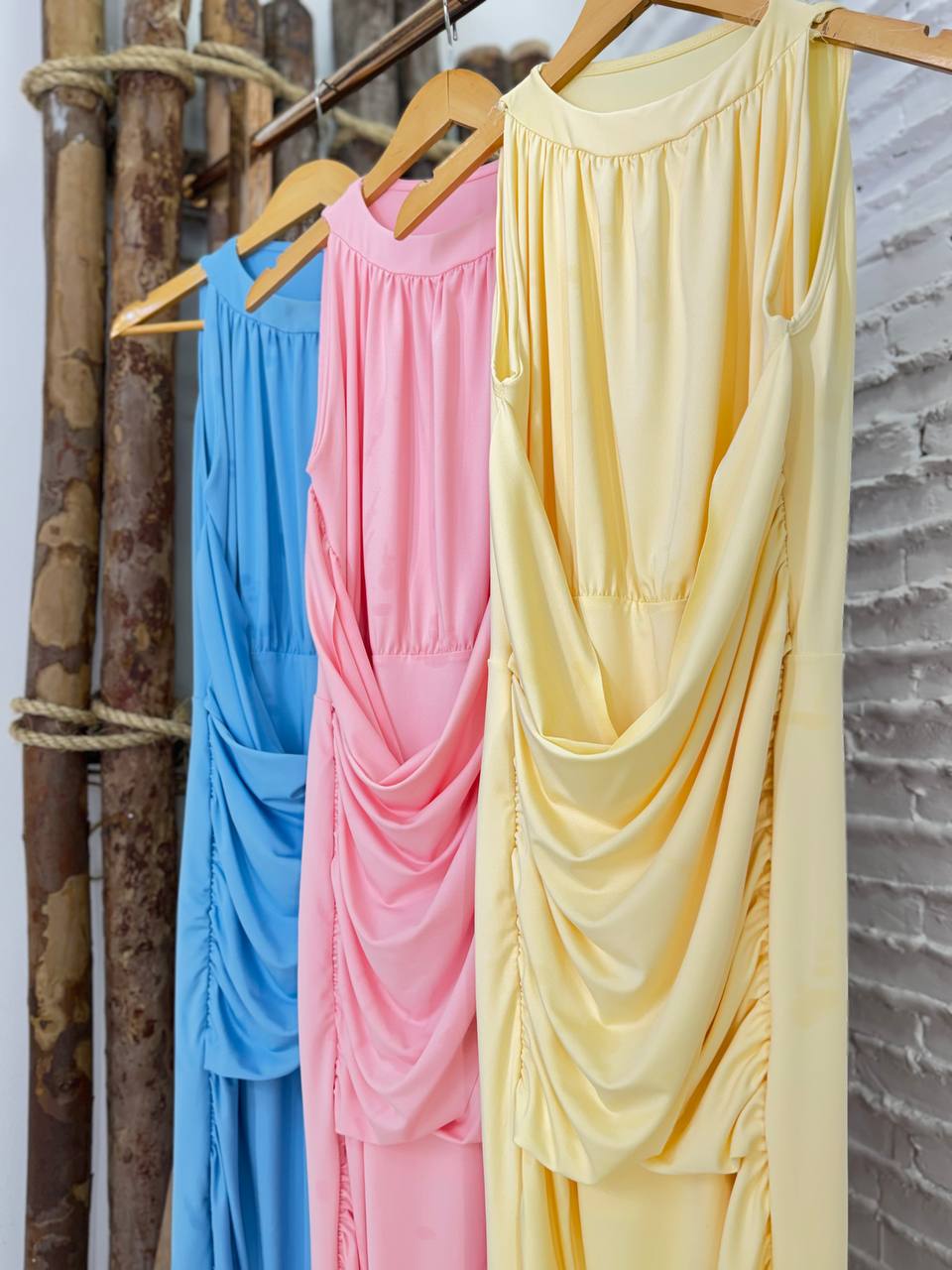 (AYR) VESTIDO SUPLEX DRAPEADO LONGO