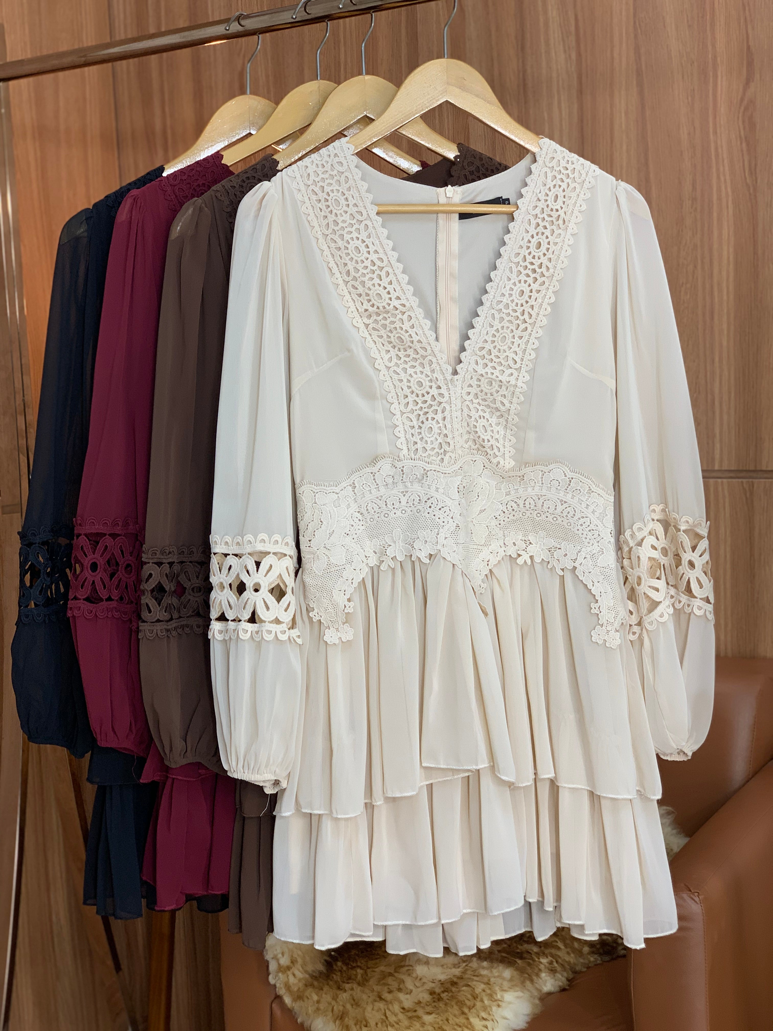 (BLN) VESTIDO CURTO MANGA LONGA DET EM RENDA GUIPIR