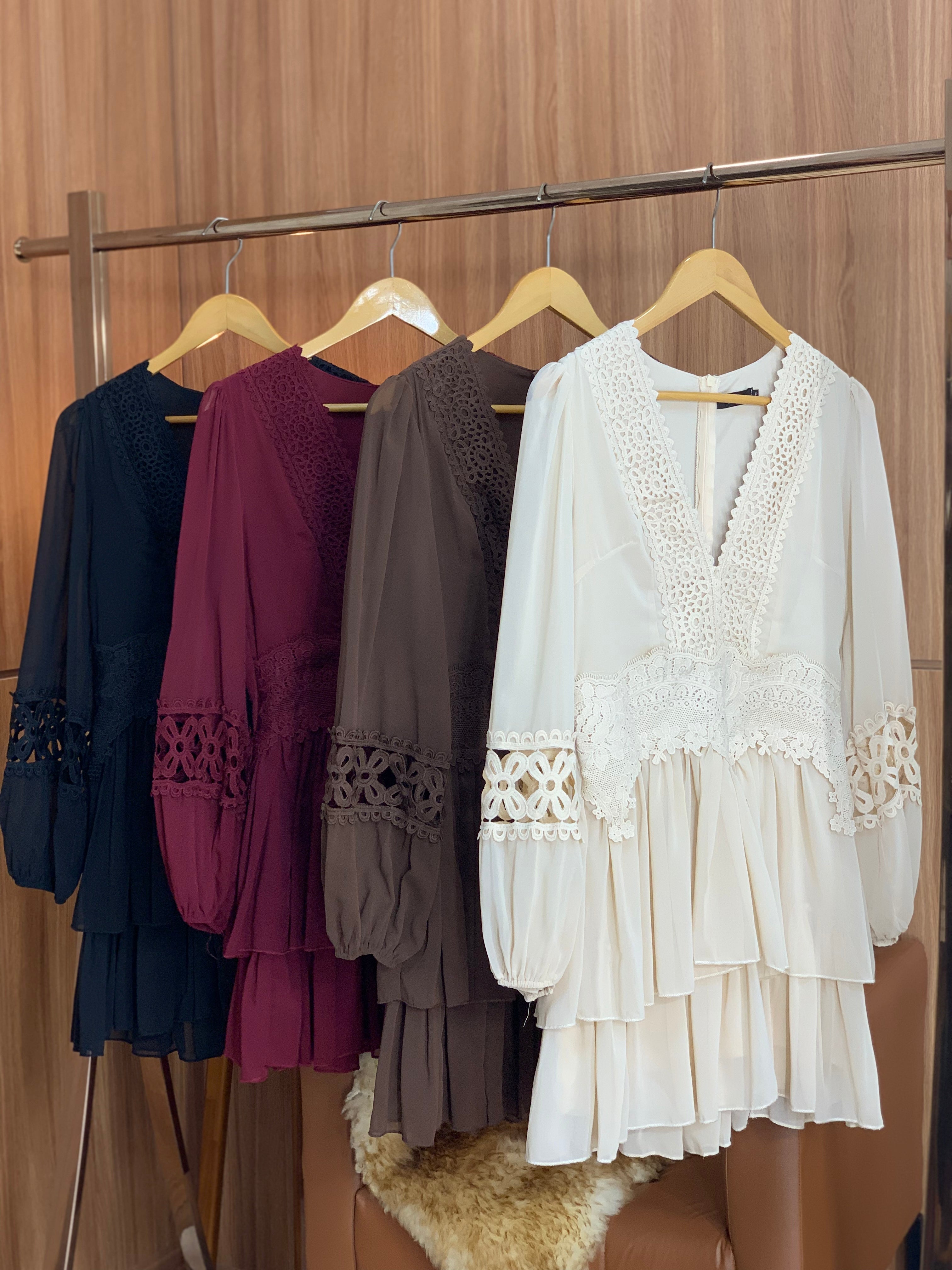 (BLN) VESTIDO CURTO MANGA LONGA DET EM RENDA GUIPIR
