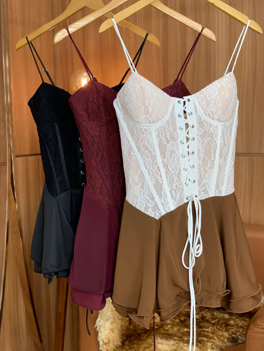 (LMF) VESTIDO RENDA ESPARTILHO