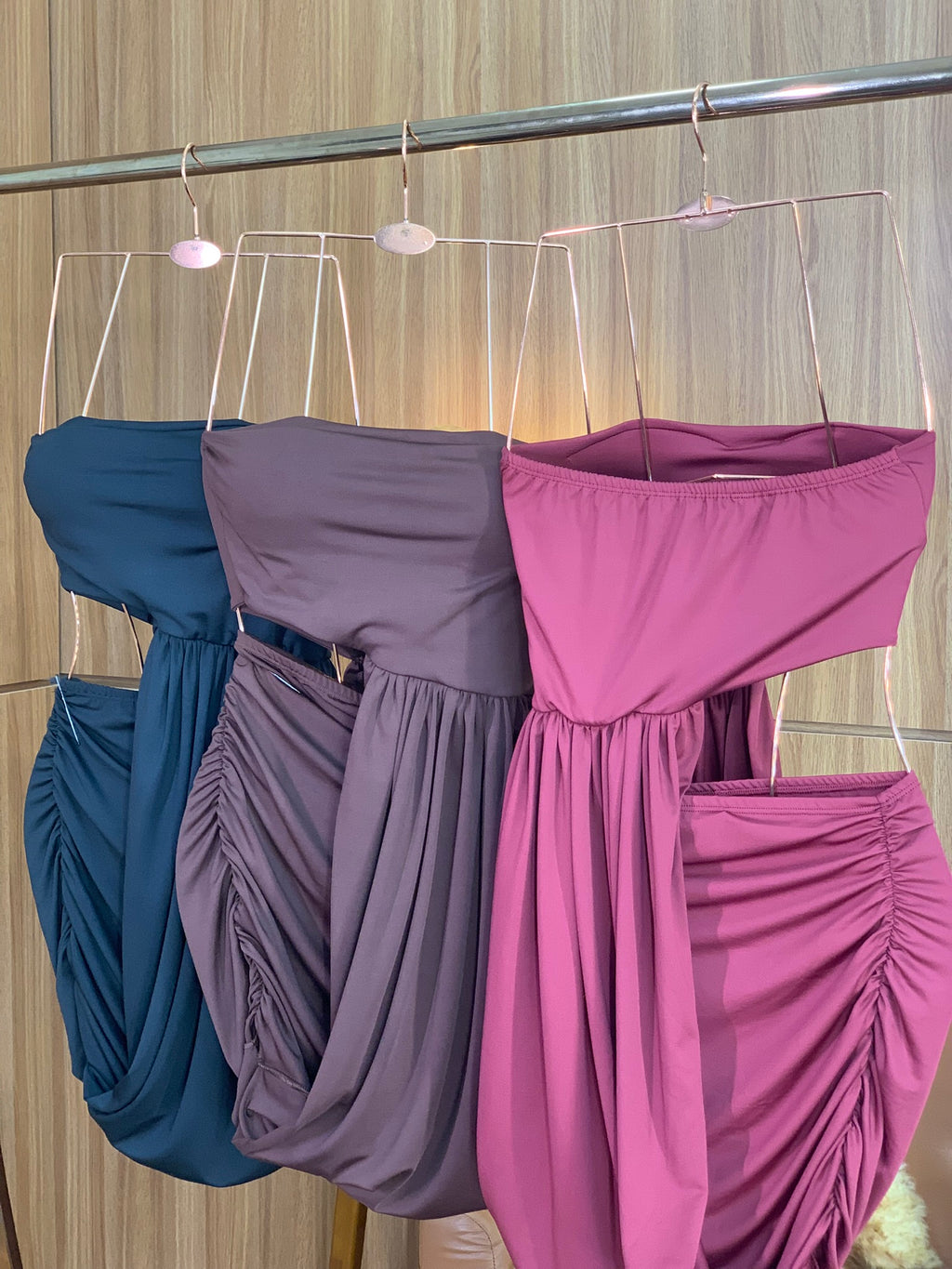 (PDM) VESTIDO TOMARA QUE CAIA CURTO VAZDO