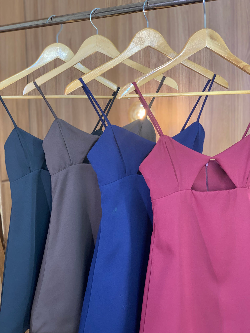 (NOC) VESTIDO ZAFIRA CURTO ALÇA