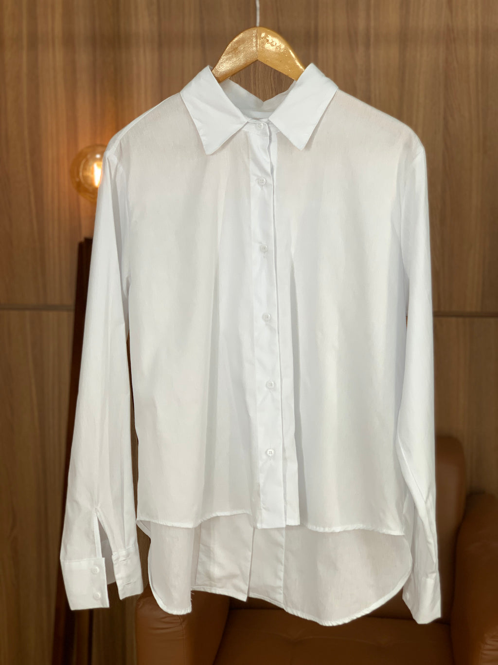 (HDS) CAMISA DET FENDA TRASEIRA