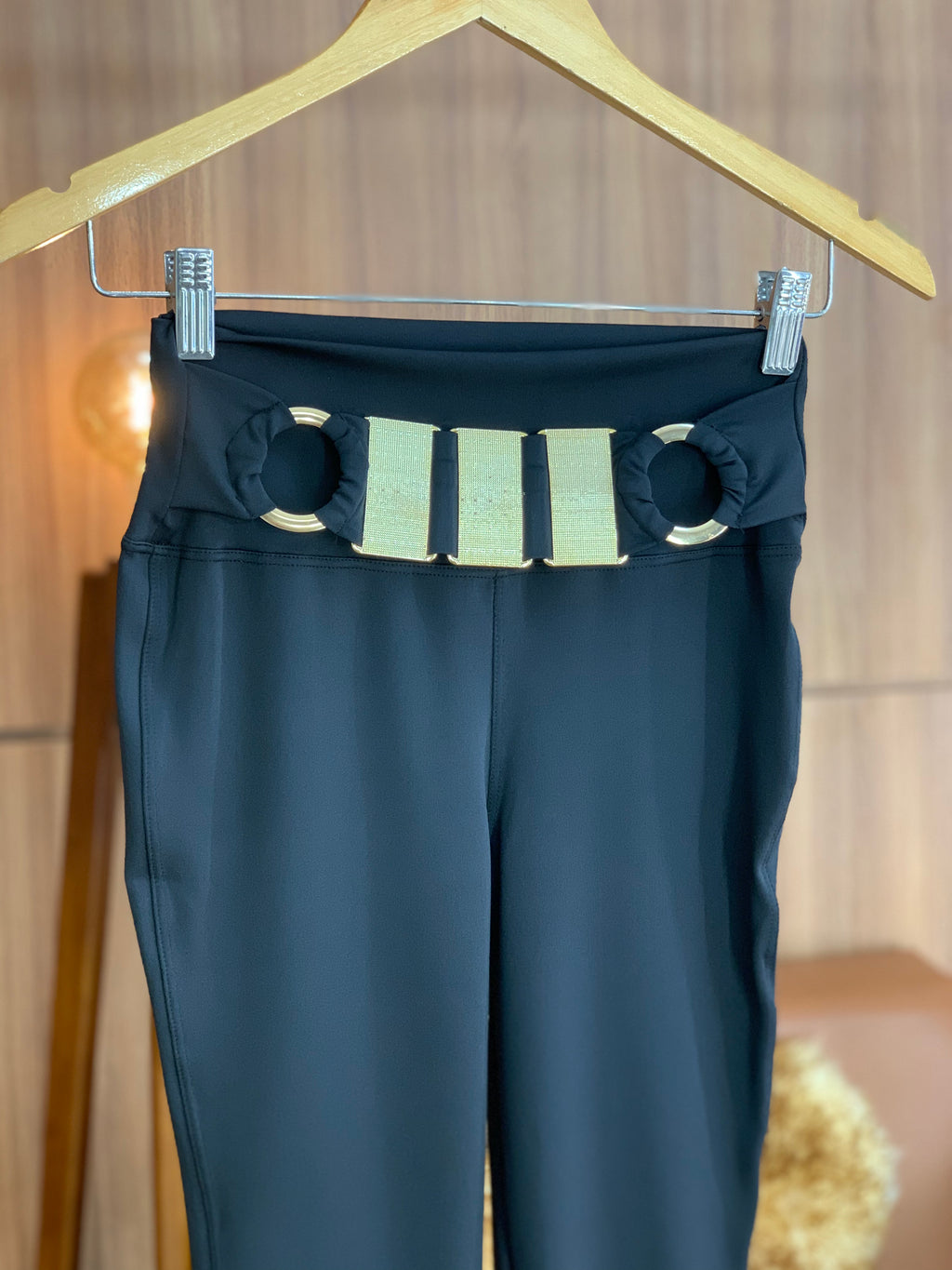 (ALN) CALÇA MONTARIA DET METAL FRONTAL