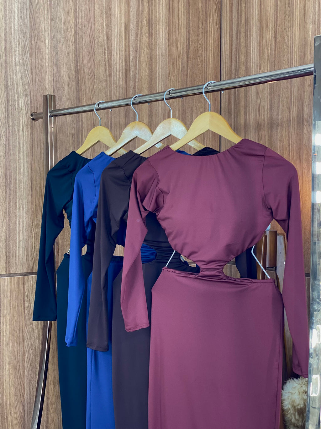 (ALT) VESTIDO MIDI MANGA VAZADO