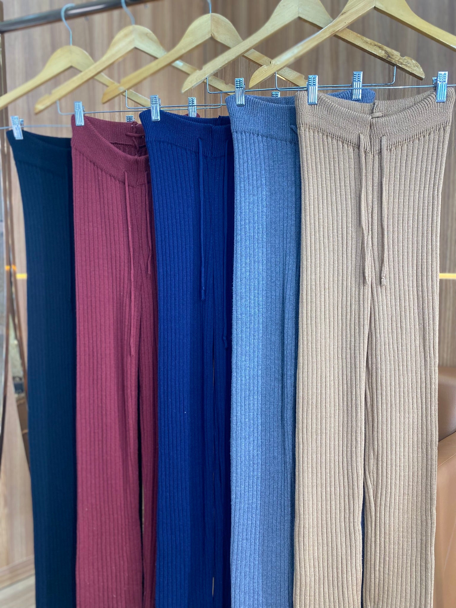 (WKF) CALÇA TRICOT