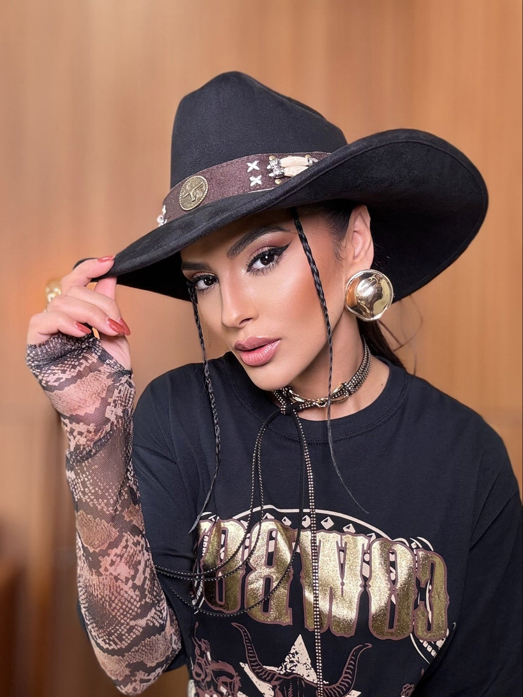 (S.Q) CHAPEU FAIXA TOURO DET METAL