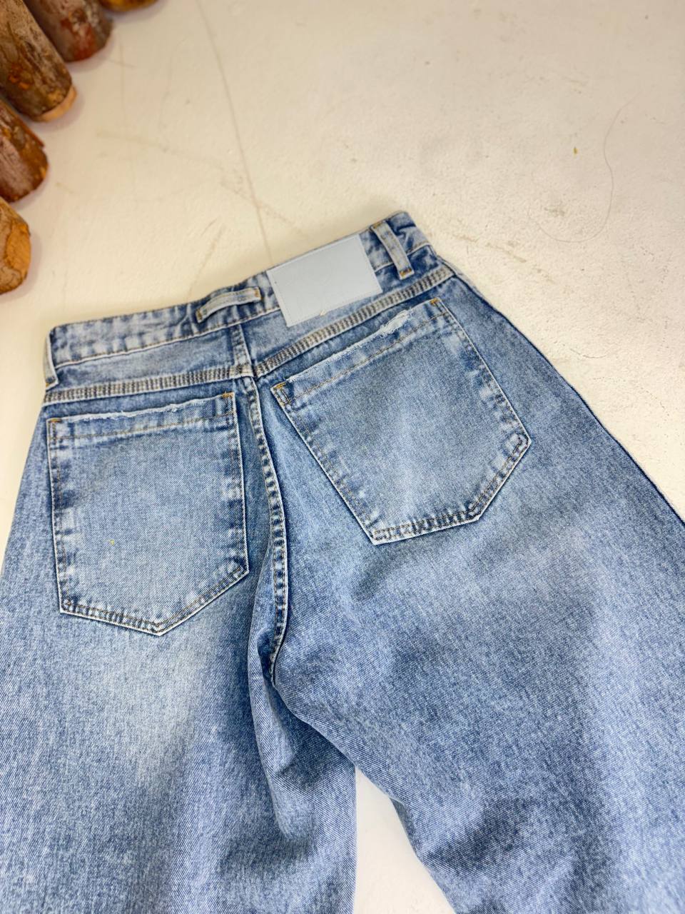 (RDH) CALÇA BARREL JEANS DET COSTURA