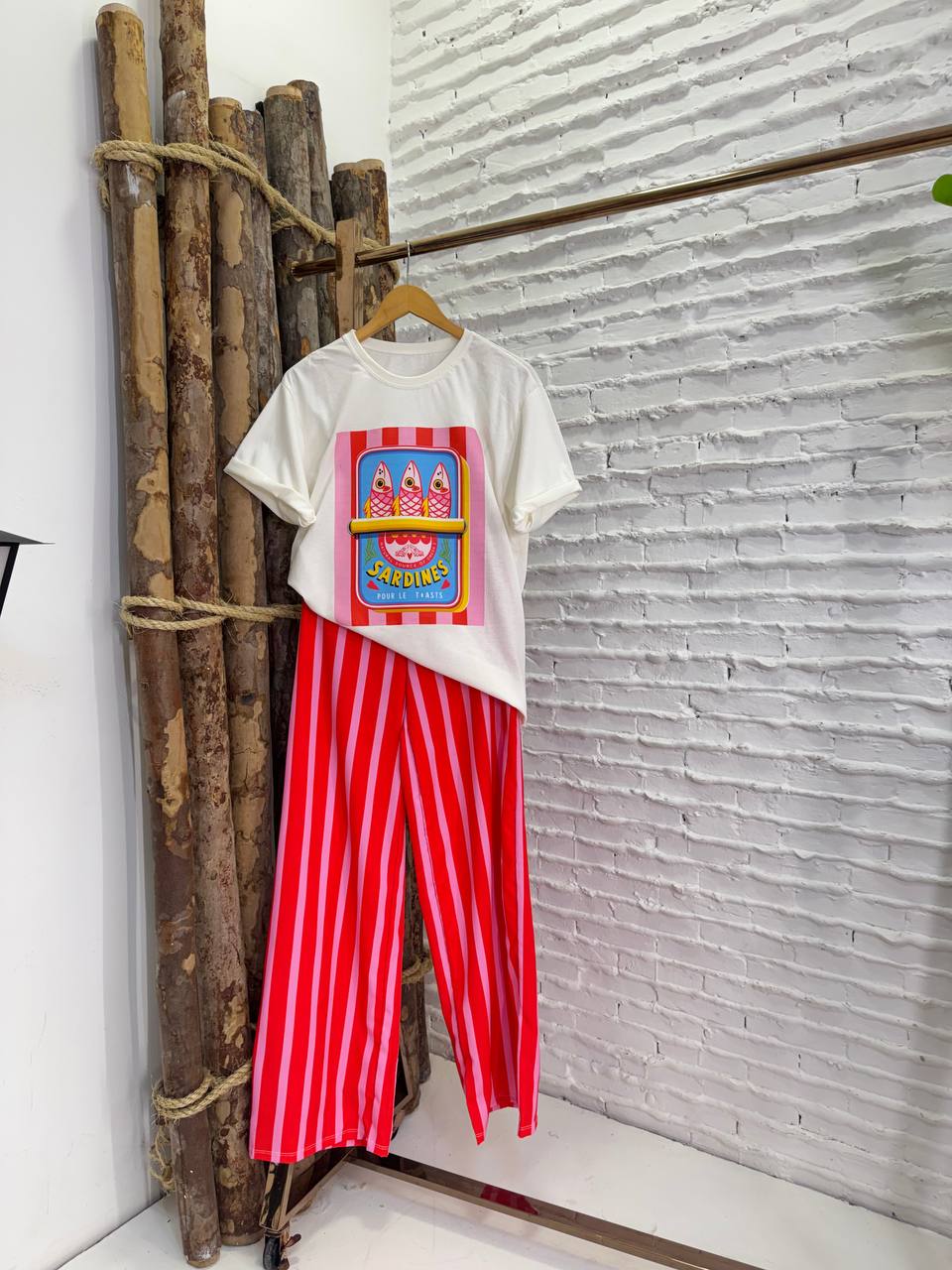 (NBD) CONJUNTO  SARDINES CALÇA LISTRA + BLUSA