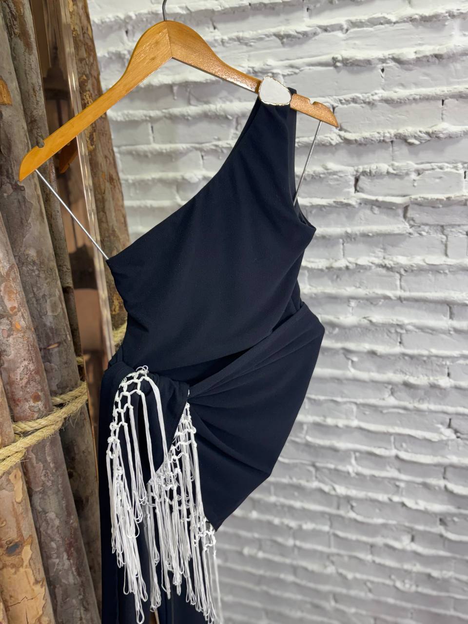 (ZAY) CONJUNTO SAIA FRANJAS+ BODY LADO UNICO DET. METAL