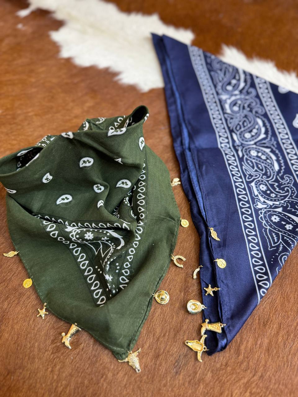 (S.N) BANDANA PINGENTES METAIS