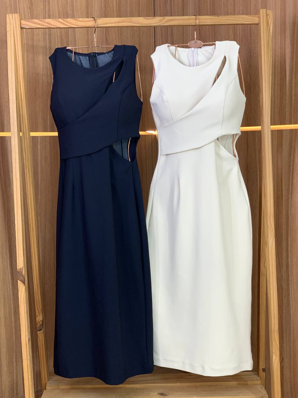 (MTY) VESTIDO LONGUETE FENDA TRASEIRA
