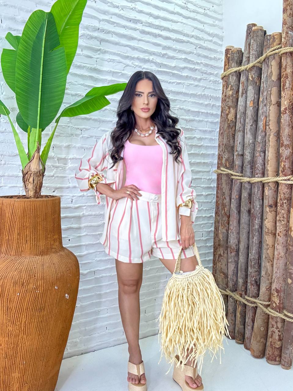 (R.S) CONJUNTO LISTRAS SHORT + CAMISARIA BOLSO