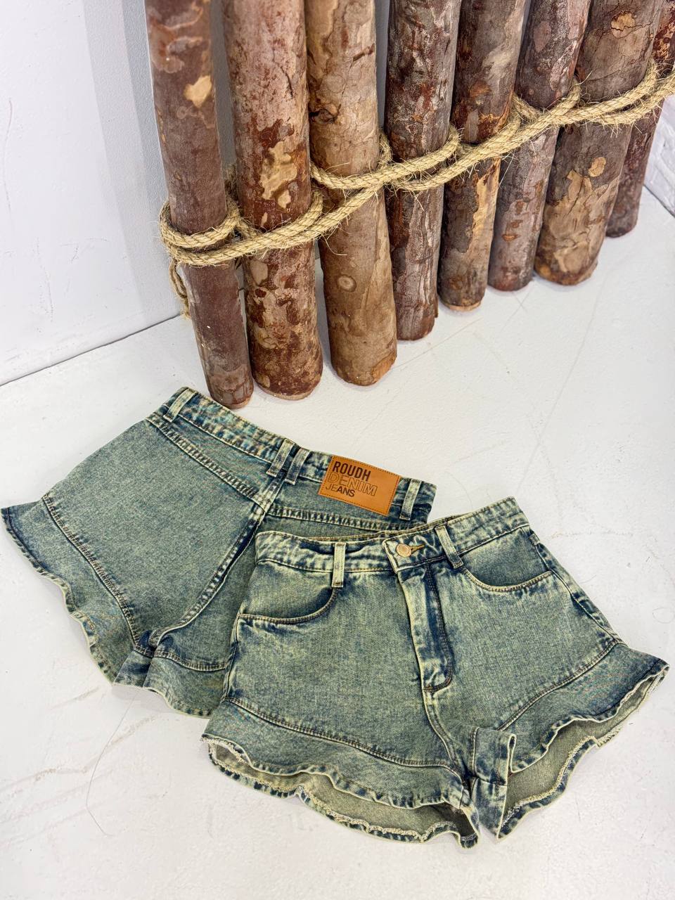 (RDH) SHORT JEANS BABADO
