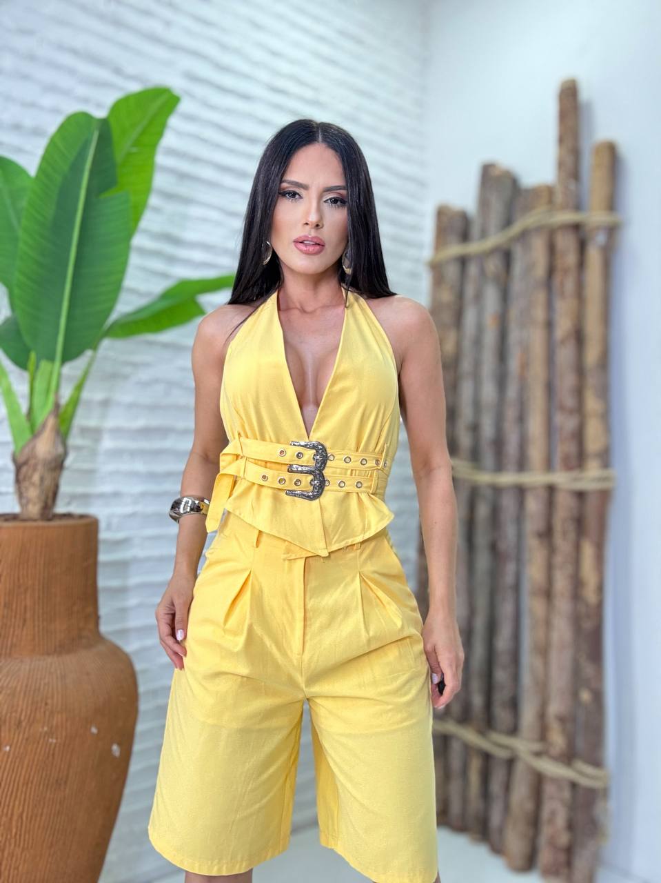(ONS) CONJUNTO BERMUDA + CROPPED FRENTE UNICA DET. 2 CINTOS
