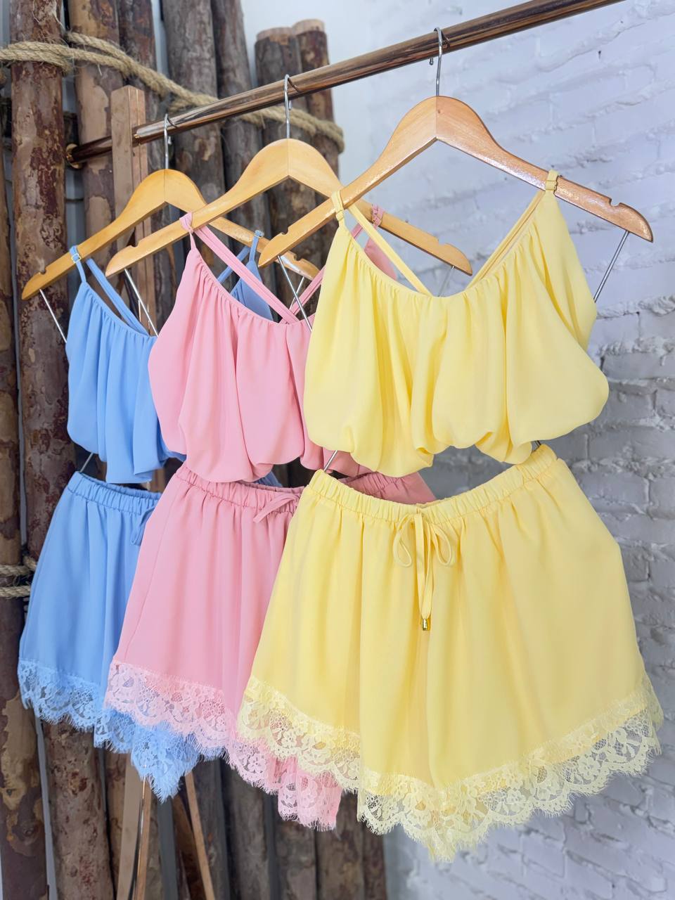 (BKR) CONJUNTO SHORT DET. RENDA + TOP